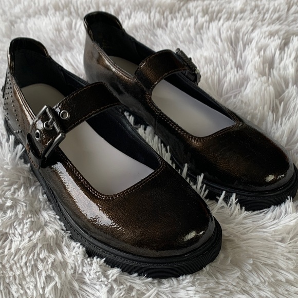 Zodiac Raya Buckle Shiny Brown Mary Jane Flat - Picture 1 of 16